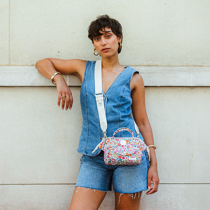 Crossbody Adventurer Small Emma and Amelia