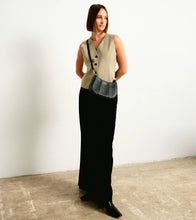 Charger l&#39;image dans la galerie, Petit sac demi-lune Juliette en cuir grainé